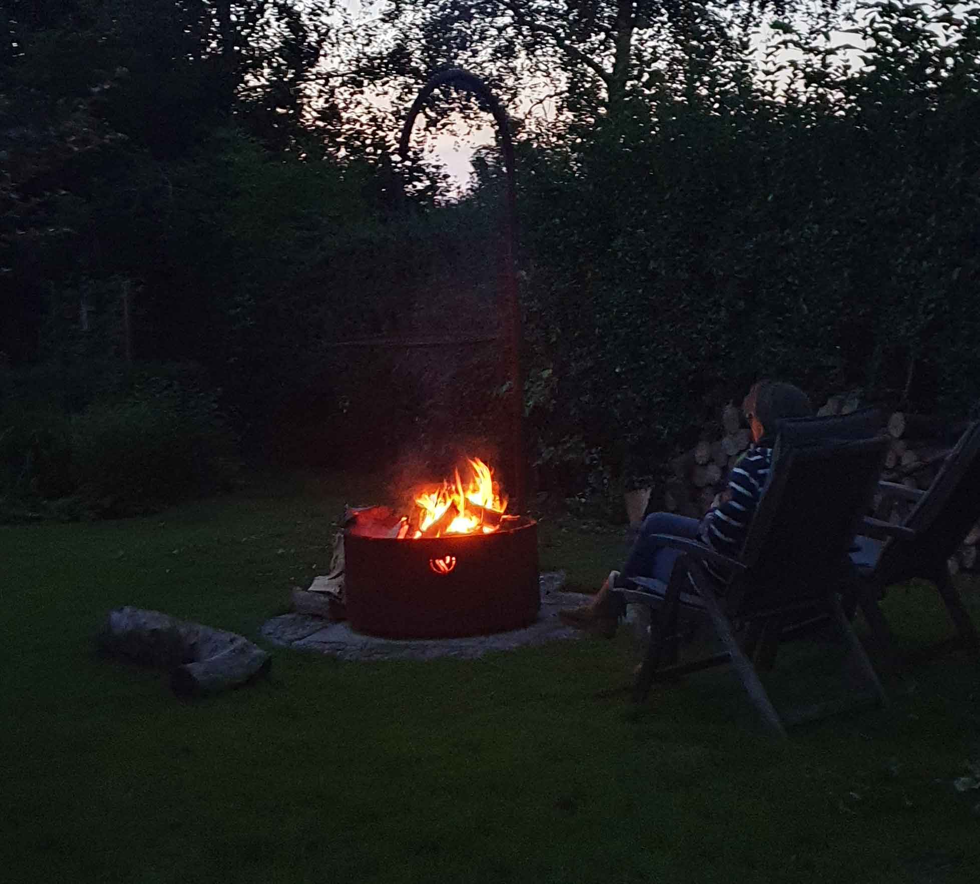 Cozy Grill-Kombiset,  Feuerschale mit Grillgalgen