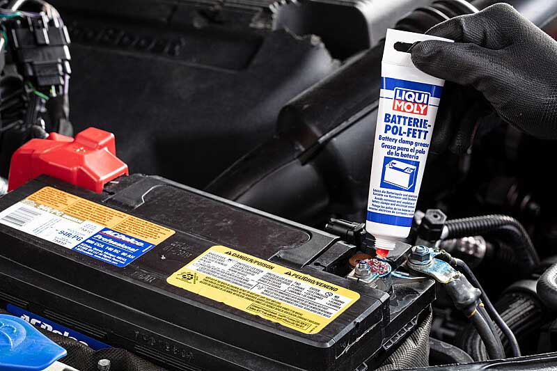 https://www.autopflege-experte.de/media/4e/5d/93/1683864771/liqui-moly-batterie-pol-fett-10g-neu_8e7eee622f72b9b9.jpg