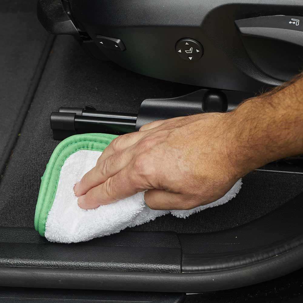 SONAX XTREME AutoInnenReiniger Textil- & LederBürste